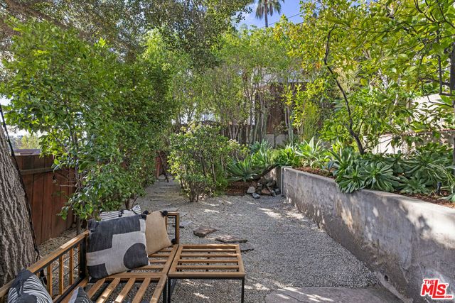 1506 Linda Rosa Avenue, Los Angeles, CA 90041