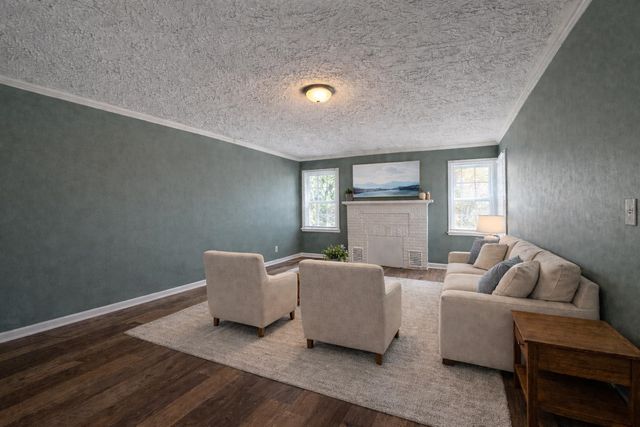 2026 N Estelle St, Wichita, KS 67214