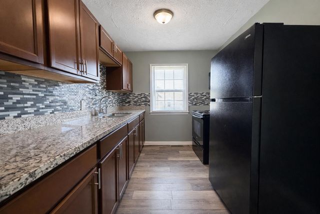 2026 N Estelle St, Wichita, KS 67214