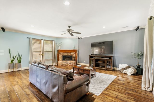 106 E Fork Road, Sunnyvale, TX 75182