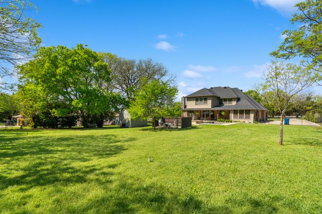 106 E Fork Road, Sunnyvale, TX 75182
