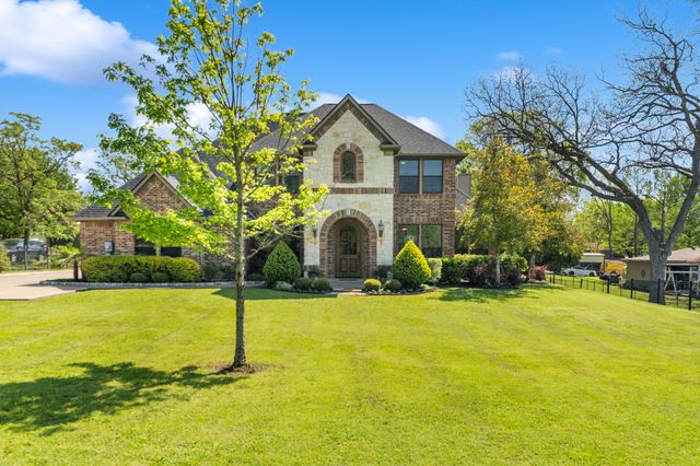 106 E Fork Road, Sunnyvale, TX 75182