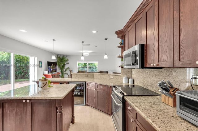 5380 NW 113th Place, Doral, FL 33178