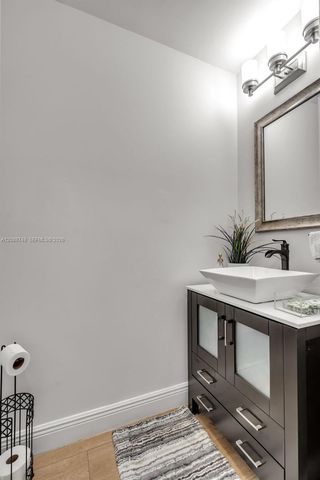 5380 NW 113th Place, Doral, FL 33178
