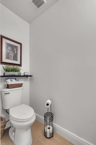 5380 NW 113th Place, Doral, FL 33178