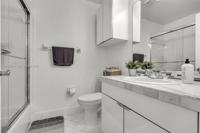 5380 NW 113th Place, Doral, FL 33178