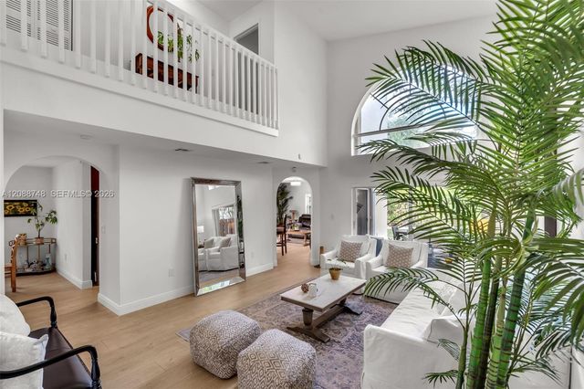 5380 NW 113th Place, Doral, FL 33178