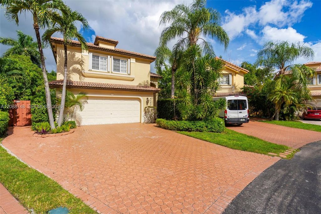 5380 NW 113th Place, Doral, FL 33178