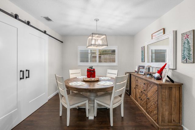 406 N Sunset Dr, Lodi, CA 95240