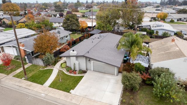 406 N Sunset Dr, Lodi, CA 95240