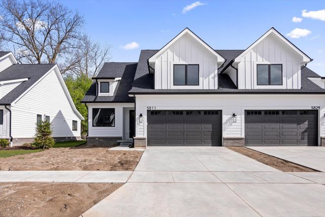 5811 Heights Drive, Sterling Heights, MI 48314