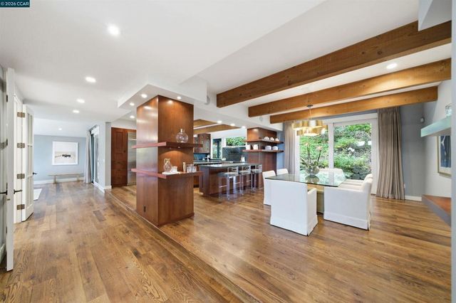 16 Valley View Ln, Orinda, CA 94563