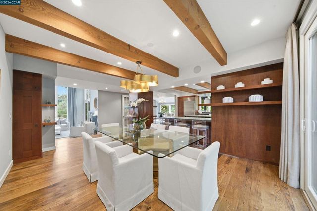 16 Valley View Ln, Orinda, CA 94563