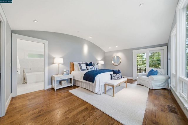 16 Valley View Ln, Orinda, CA 94563