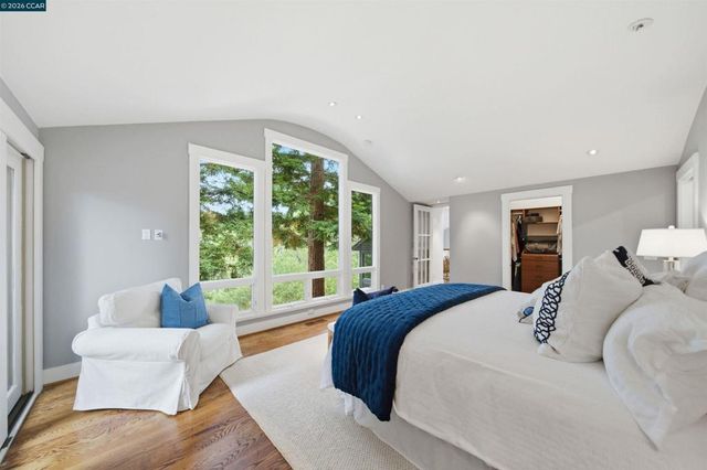 16 Valley View Ln, Orinda, CA 94563