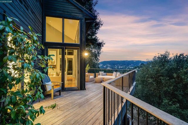 16 Valley View Ln, Orinda, CA 94563