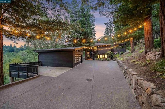 16 Valley View Ln, Orinda, CA 94563