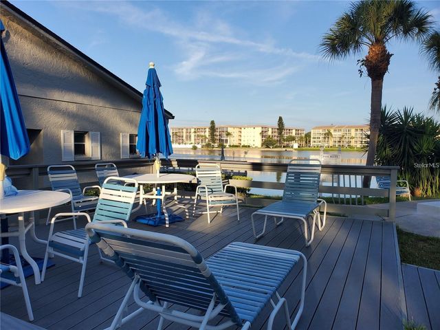 3288 LAKE BAYSHORE DRIVE 523, Bradenton, FL 34205