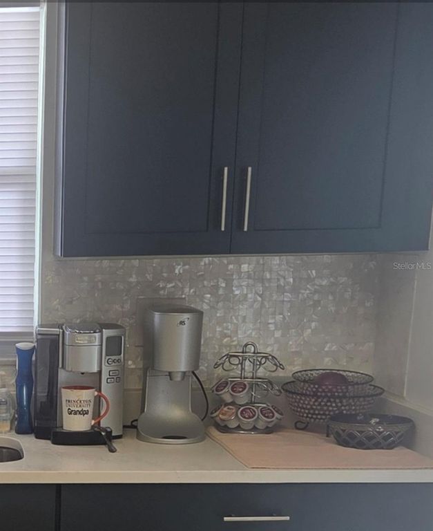 Image 2 of property listing at 3288 LAKE BAYSHORE DRIVE 523, Bradenton, FL 34205