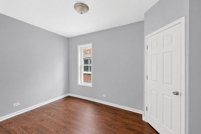 7406 S Crandon Avenue, Chicago, IL 60649