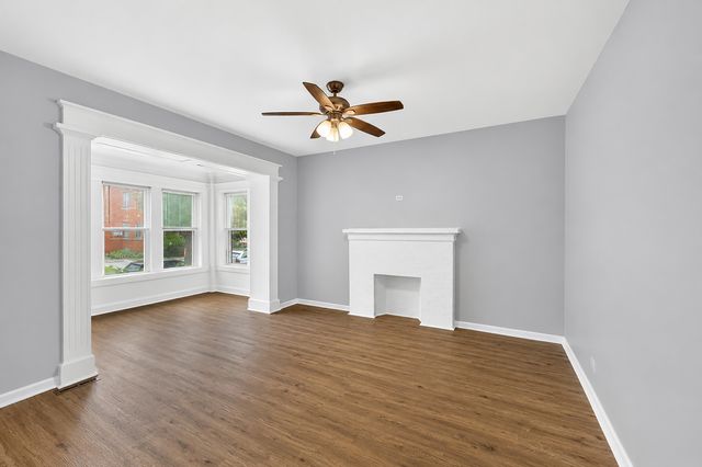 7406 S Crandon Avenue, Chicago, IL 60649