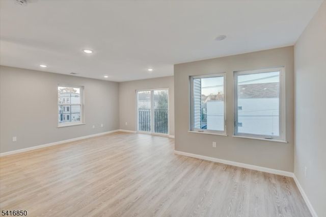 1081 18Th Ave, Newark City, NJ 07106