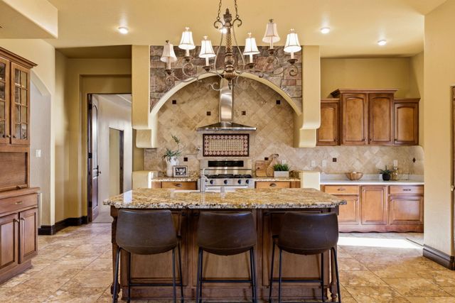 3723 Alamogordo Drive NW, Albuquerque, NM 87120