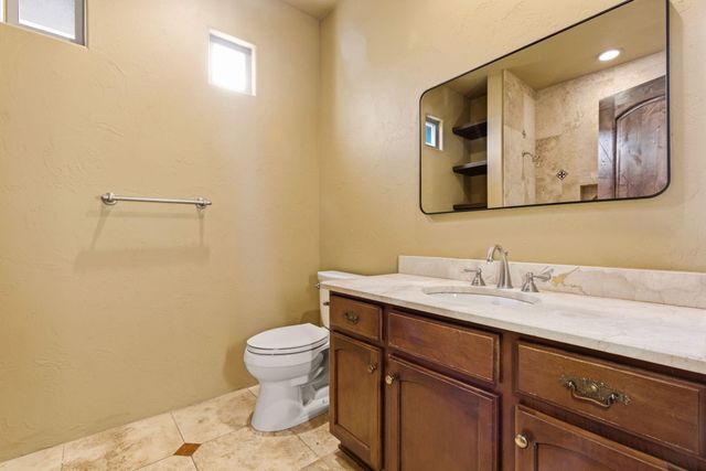 3723 Alamogordo Drive NW, Albuquerque, NM 87120