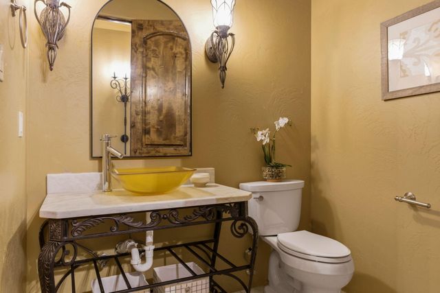 3723 Alamogordo Drive NW, Albuquerque, NM 87120