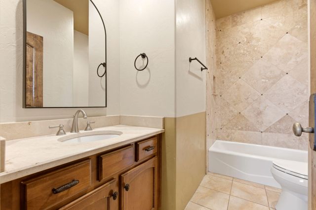 3723 Alamogordo Drive NW, Albuquerque, NM 87120