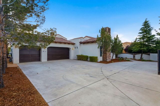 3723 Alamogordo Drive NW, Albuquerque, NM 87120