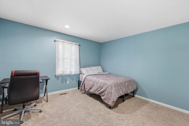 615 W ROSEDALE AVE, West Chester, PA 19382