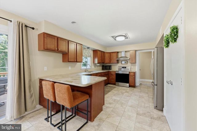615 W ROSEDALE AVE, West Chester, PA 19382