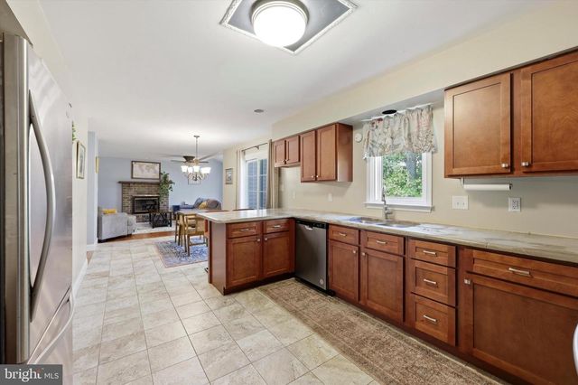 615 W ROSEDALE AVE, West Chester, PA 19382