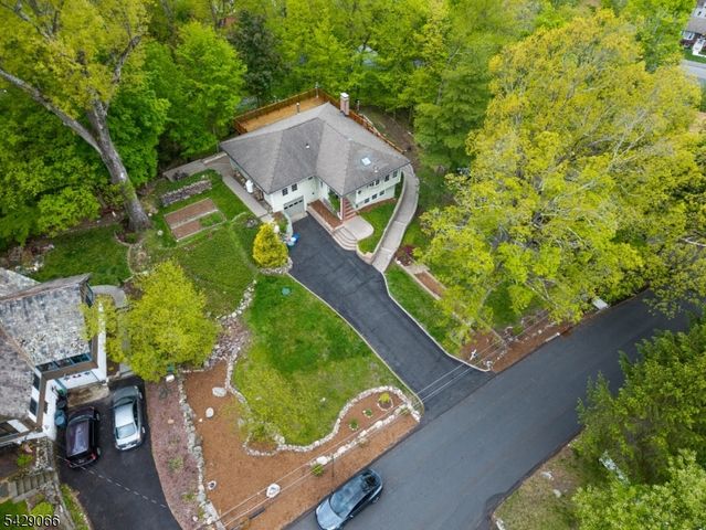 16 Columbus Rd, Sparta Twp., NJ 07871
