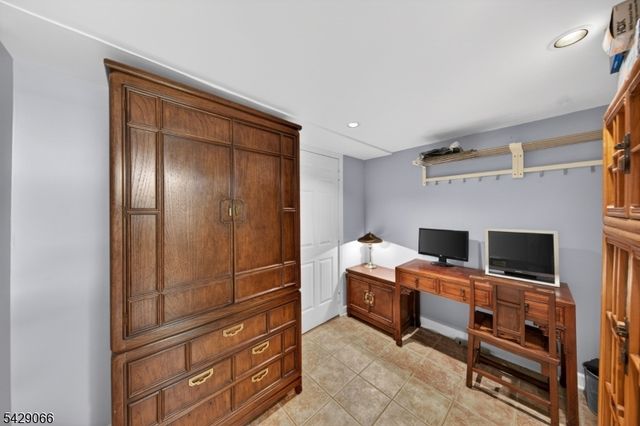16 Columbus Rd, Sparta Twp., NJ 07871