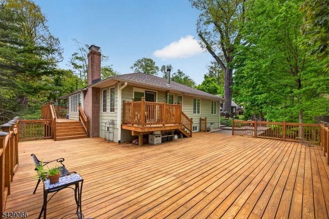 16 Columbus Rd, Sparta Twp., NJ 07871
