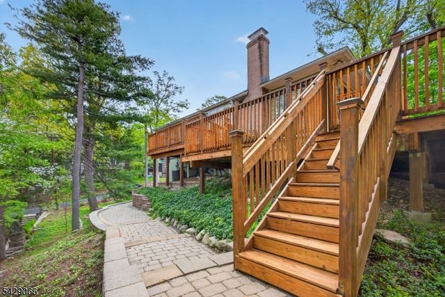 16 Columbus Rd, Sparta Twp., NJ 07871
