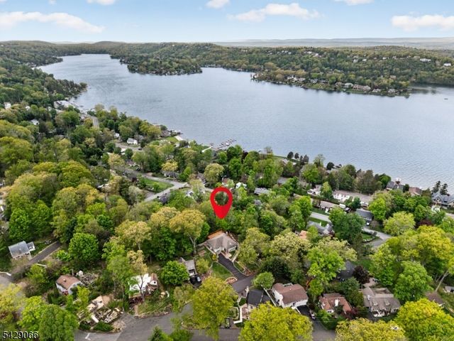 16 Columbus Rd, Sparta Twp., NJ 07871
