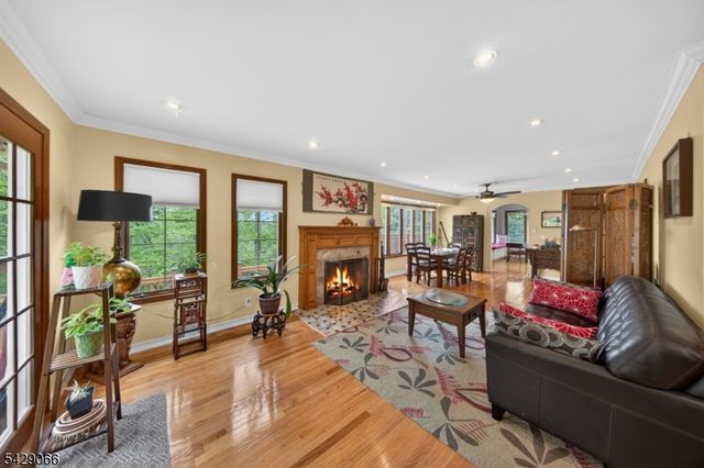 16 Columbus Rd, Sparta Twp., NJ 07871