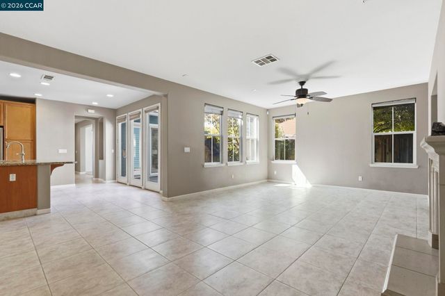 1026 Flagship Dr, Vallejo, CA 94592