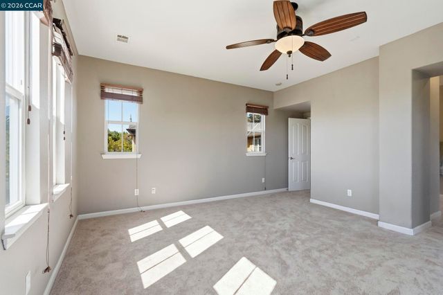 1026 Flagship Dr, Vallejo, CA 94592
