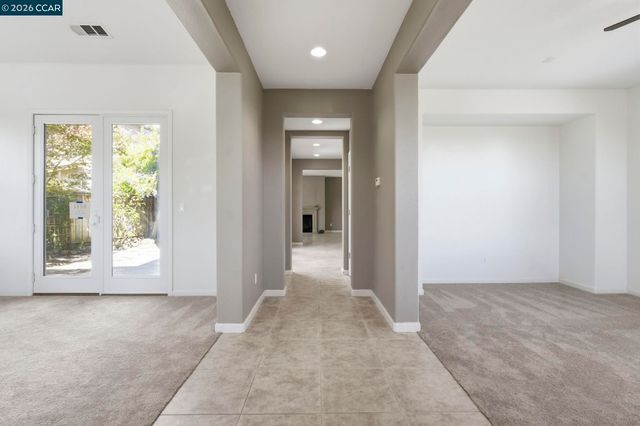 1026 Flagship Dr, Vallejo, CA 94592