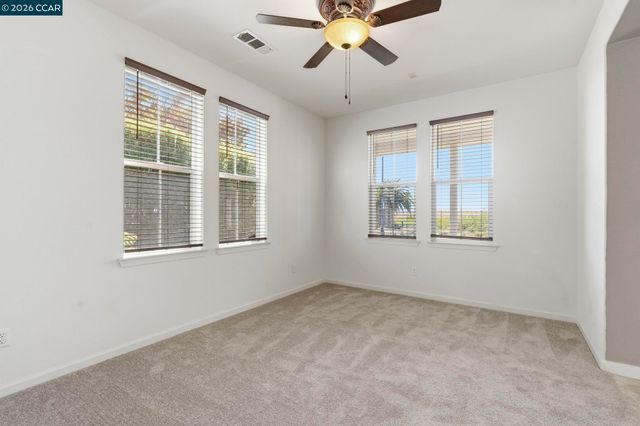 1026 Flagship Dr, Vallejo, CA 94592
