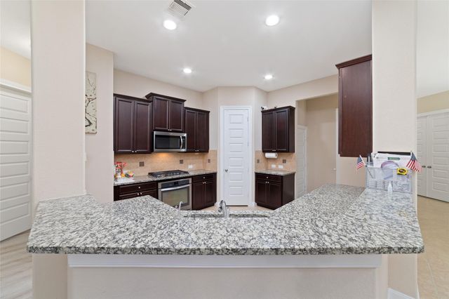 2309 Newton Branch Lane, Pearland, TX 77089