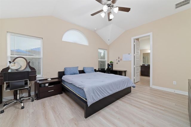 2309 Newton Branch Lane, Pearland, TX 77089