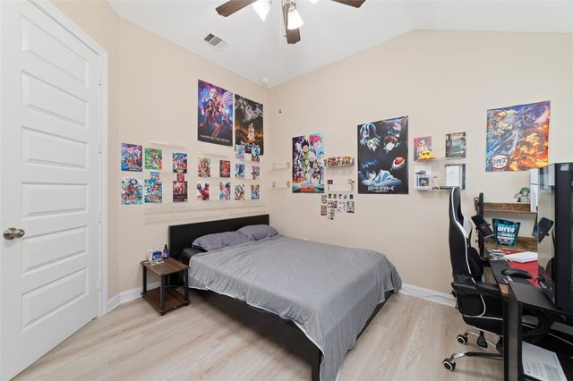 2309 Newton Branch Lane, Pearland, TX 77089