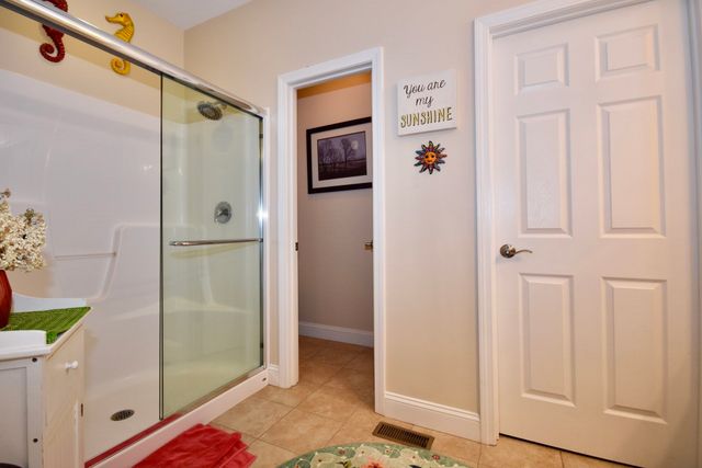 6 Chadwick Ct 6, Mashpee, MA 02649