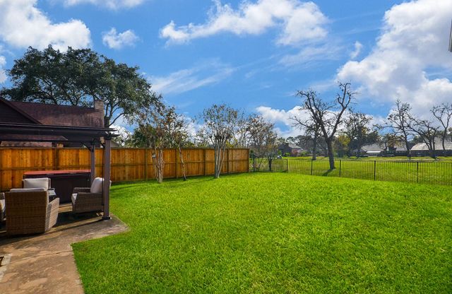 2842 W Pebble Beach Drive, Missouri City, TX 77459