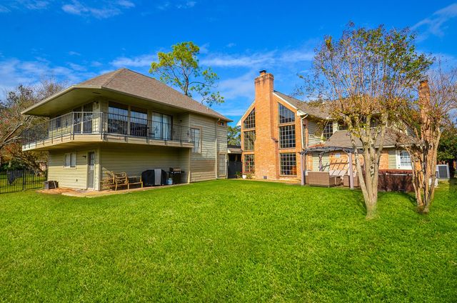 2842 W Pebble Beach Drive, Missouri City, TX 77459